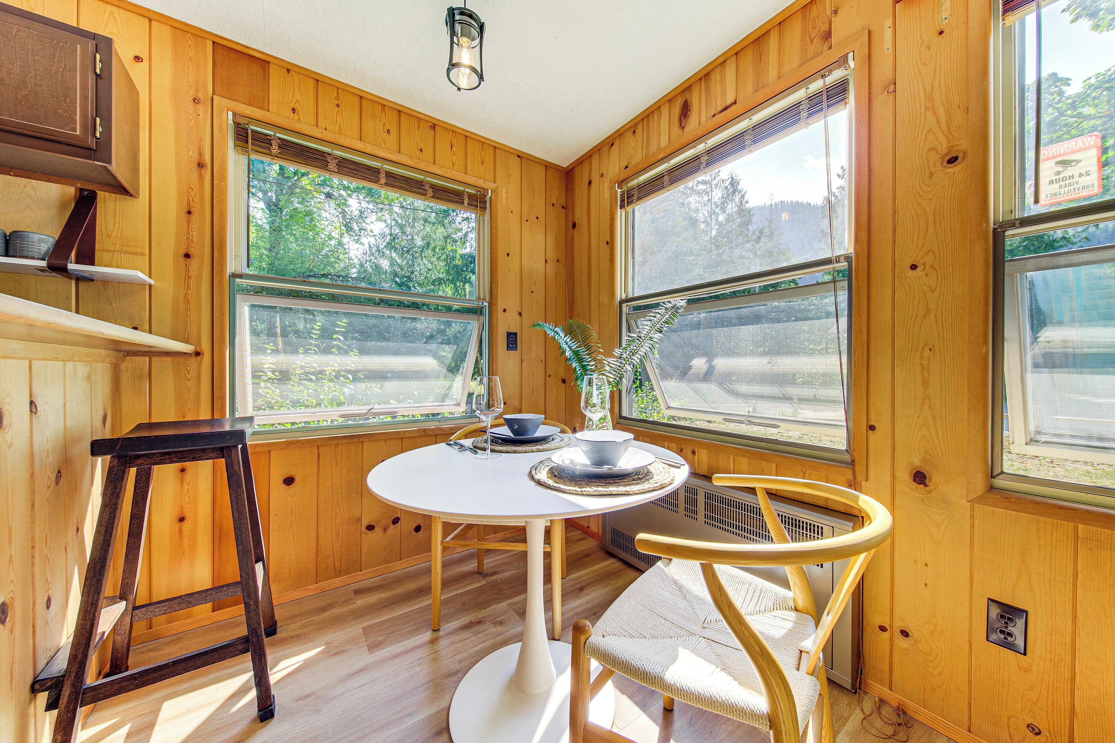 House (2 Bedrooms) | Interior