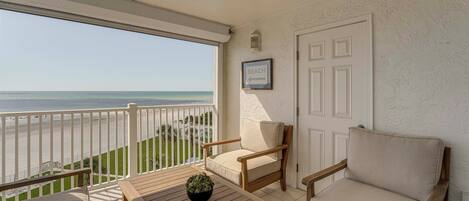 Apartment (2 Bedrooms) | Front of property