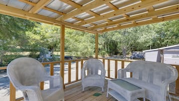 House (2 Bedrooms) | Front of property