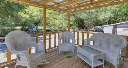 Pets Welcome: Quiet Retreat Near Lake Guntersville