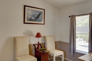 Hús (2 Bedrooms) | Að innan