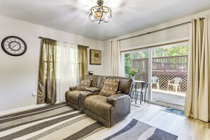 Apartment (2 Bedrooms) | Interior - 2 Mi to Dtwn Monroe Near Wingate: Cozy Apt W/patio (Monroe)