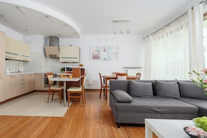 Living area - Aleja Komisji Edukacji Narodowej (Warsaw)
