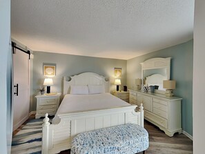 2 soverom, strykejern/-brett, wi-fi og sengetøy