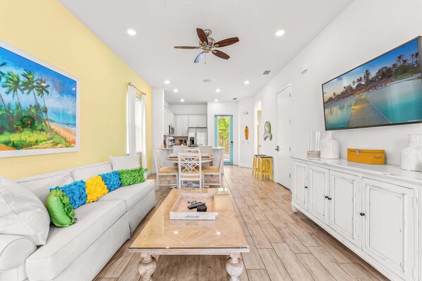 House, Multiple Beds, Patio, Garden View (Savannah Daydreamin’) | Living area