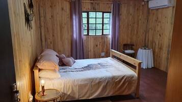 2 bedrooms, bed sheets