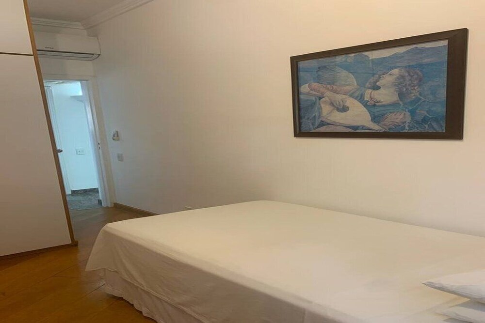 View of Beach Side - Luxury 160m² Apartment with 3 Bedrooms - Rio de Janeiro | Vrbo