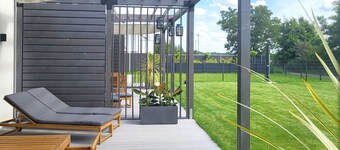 Holiday Home 'Schlossterrassen 8b' with Lake View, Private Terrace and Wi-Fi