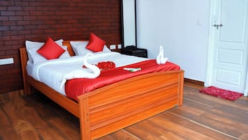 Deluxe Double or Twin Room, River View | Free WiFi