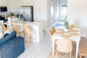 Dining - Stay Salty- Brand New, Ocean Views, Sleeps 9 (Port St. Joe)