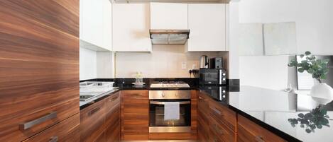 Fridge, microwave, oven, stovetop