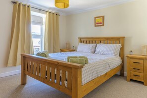 2 bedrooms, iron/ironing board, WiFi, bed sheets - Cosy cottage, conveniently located in the heart of Cornwall, perfect family base (Saint Dennis)