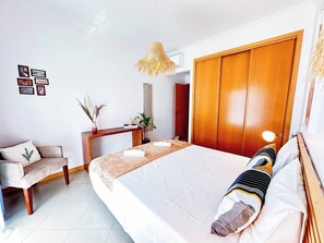 1 Schlafzimmer, Zimmersafe, Bügeleisen/Bügelbrett, kostenloses WLAN