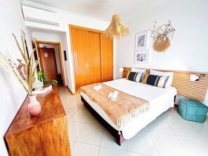 1 bedroom, in-room safe, iron/ironing board, free WiFi - Azure Heaven by BeCherish (Albufeira)