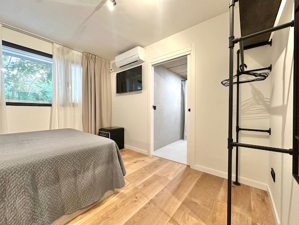 Deluxe Double Room, City View