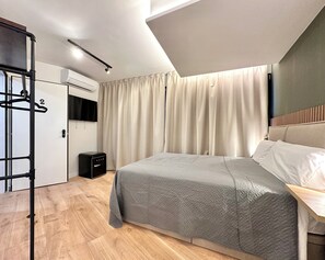 Deluxe tweepersoonskamer, uitzicht op de stad | Lakens van Egyptisch katoen, luxe beddengoed