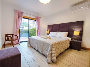 2 bedrooms, in-room safe, iron/ironing board, travel cot