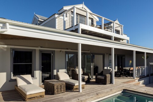Luxury Oceanfront Retreat – Whaleview Villa, Klein Slangkop, Kommetjie