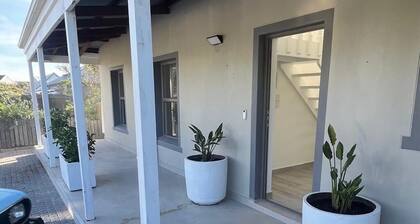 Luxury and peaceful 4-bedroom house in beautiful Cape Town