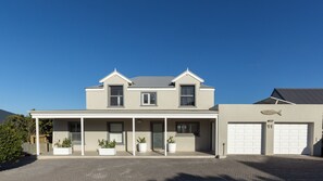 Exterior - Luxury and peaceful 4-bedroom house in Kommetje, Cape Town (Cape Town)