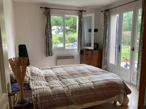 4 Schlafzimmer, Bügeleisen/Bügelbrett, WLAN, Bettwäsche