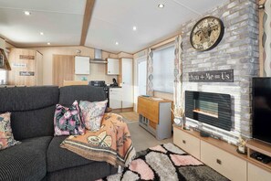 TV, fireplace, DVD player, offices