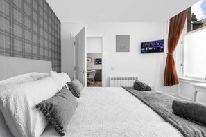 2 室のベッドルーム、アイロン / アイロン台、WiFi、ベッドシーツ