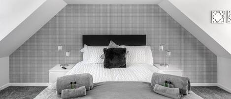 2 bedrooms, iron/ironing board, travel crib, free WiFi