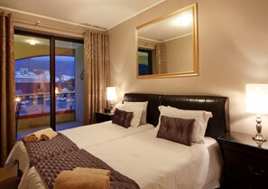 2 chambres, fer et planche à repasser, Wi-Fi, literie fournie