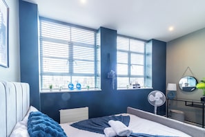 2 chambres, fer et planche Ă repasser, Wi-Fi, literie fournie