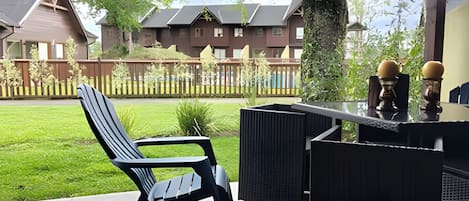 Apartment | Outdoor dining