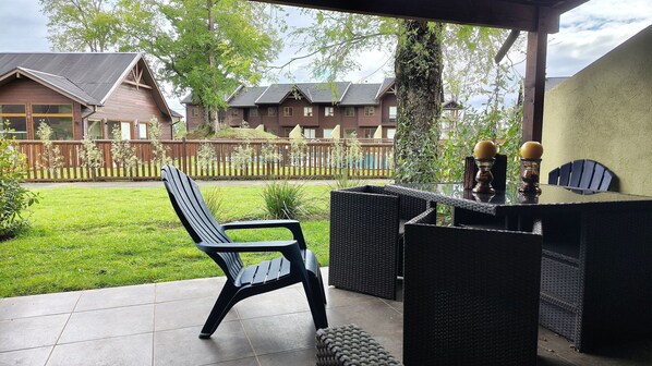 Apartment, Balcony, Courtyard View | Outdoor dining - Oceana Suites Los Nostros (Pucon)
