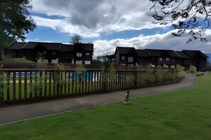 Apartment, Balcony, Courtyard View | Property grounds - Oceana Suites Los Nostros (Pucon)