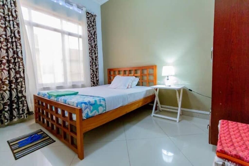 4 quartos, ferros/tábuas de passar roupa, Wi-Fi, roupa de cama