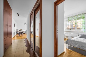 2 chambres, bureau, fer et planche à repasser, Wi-Fi