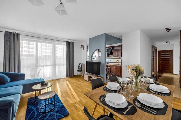 Interior - Grochów Apt - Terrace, Parking - By Rentujemy (Warszawa)