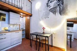 Interior - Quiet Mezzanine Studio Near Florence Center (Firenze)