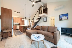 Téléviseur connecté, foyer