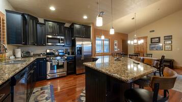 Dishwasher, coffee/tea maker