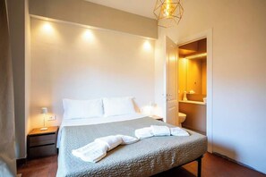 WiFi, bed sheets - [34 Duomo] Stanza silenziosa (Firenze)