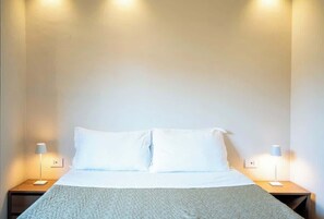WiFi, bed sheets