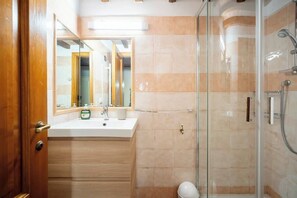 Dusche, Haartrockner