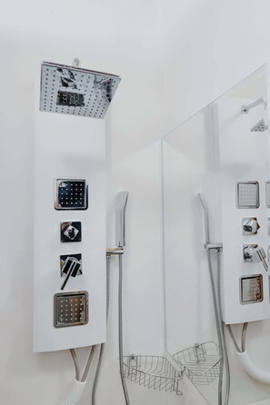 Dusche, Haartrockner