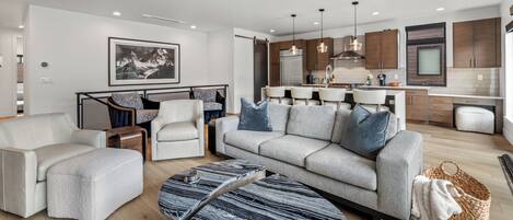 Télévision, cheminée