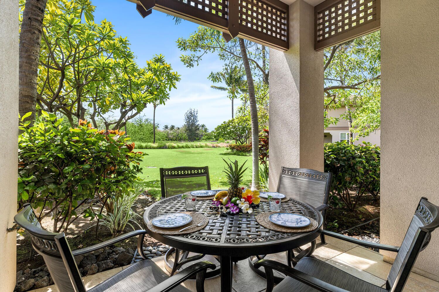 تناول الطعام بالخارج