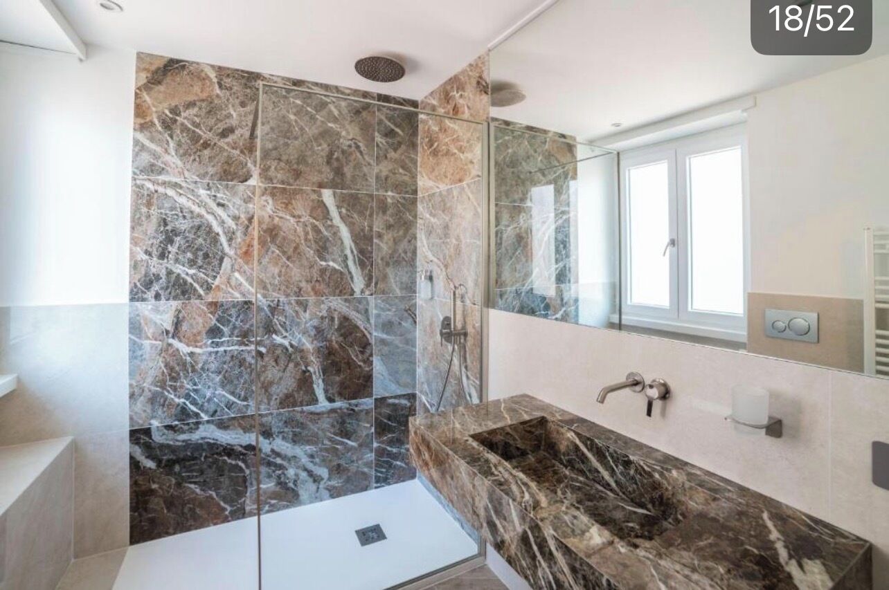 Dobbeltrom – superior, byutsikt | Bad | Dusj, toalettartikler (inkludert), hårføner og håndklær