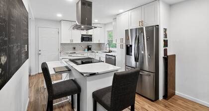 Spacious Getaway Near Dc & Potomac River 3 Bedroom Home