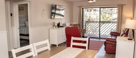 Condo, 2 habitaciones | Interior