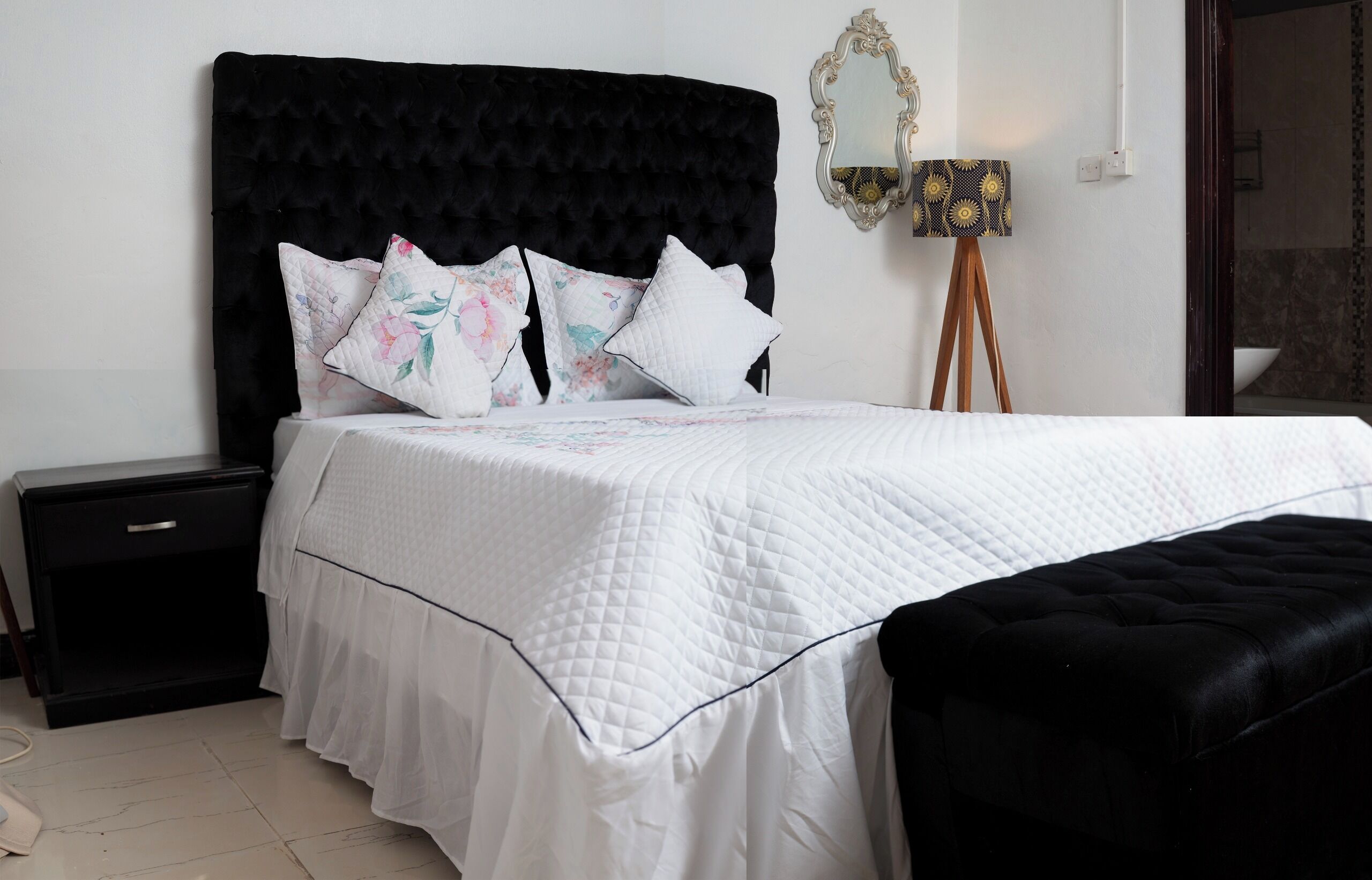 4 chambres, fer et planche à repasser, Wi-Fi, draps fournis