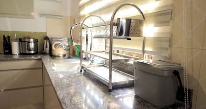 GREEN VALLEY PALACE: A quiet residential Nbhood, 20m to Air port 25m to Capital.